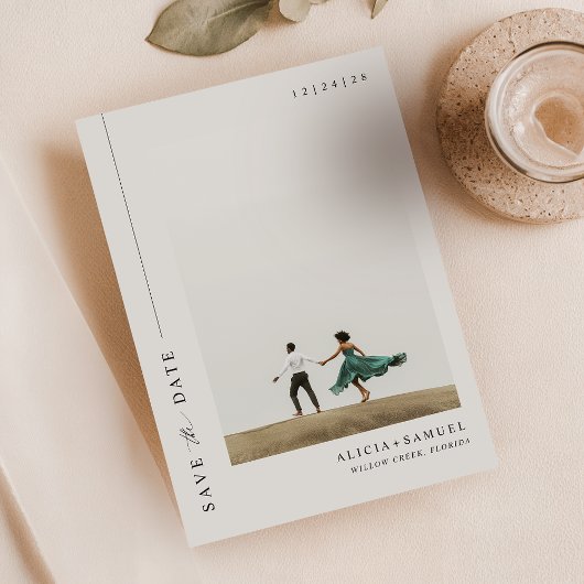 Modernes Minimalistisches zweiseitiges Foto Save The Date
