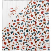 Modernes Mongram Terrazzo Mosaikmuster Duschvorhang (Vorderseite)