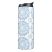 Modernes Monogram Blue Floral Stilvolles Muster Thermosbecher (Nach links gedreht)