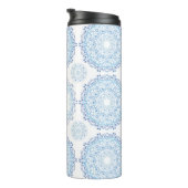 Modernes Monogram Blue Floral Stilvolles Muster Thermosbecher (Nach rechts gedreht)