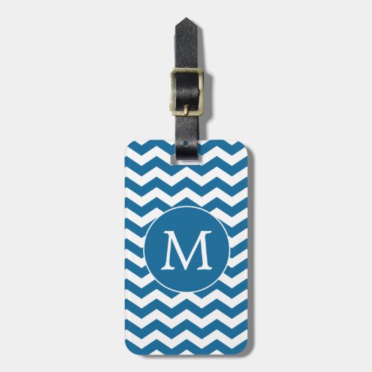 Modernes Monogram Blue Zickzack Stripes Muster Gepäckanhänger (Vorderseite vertikal)