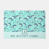 Modernes Monogram Flamingo Muster Fußmatte (Vorderseite)