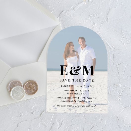 Modernes Monogram-Foto Save the Date Acryleinladungen