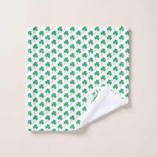 Modernes Monogram Name Irish Flag Kleeblatt Badhandtuch Set (Waschlappen)