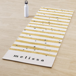 Modernes Monogramm aus Streifen und schwarzen Punk Yogamatte
