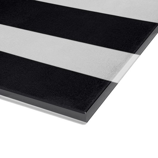 Modernes Monogramm elegantes Schwarz-Weiß-Streifen Schneidebrett (Ecke)