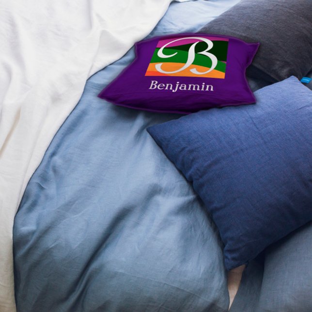 Modernes Monogramm lila Anfangsbuchstaben Kissen (Von Creator hochgeladen)