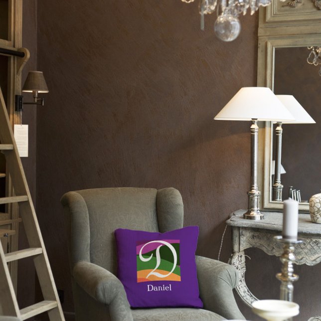 Modernes Monogramm lila Anfangsbuchstaben Kissen (Von Creator hochgeladen)