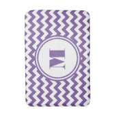 Modernes Monogramm Lila Zickzack Badematte (Vorderseite Vertikal)