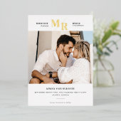 Modernes monogramm-Minimales Foto Save the Date au Folieneinladung (Stehend vorne)