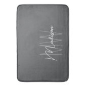 Modernes Monogramm Name Script grau Badematte (Vorderseite Vertikal)