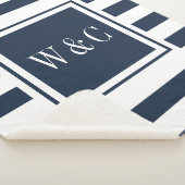 Modernes Monogramm Navy Blue White Strip Sherpadecke (3/4)