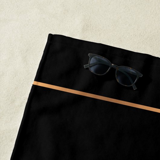 Modernes Monogramm personalisiertes schwarzes Gold Strandtuch (Beispiel)