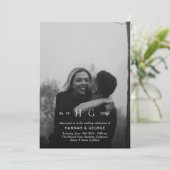 Modernes Monogramm-Programm zur Hochzeitsfeier Einladung (Stehend Vorderseite)