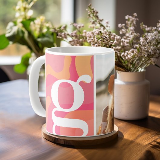 Modernes Monogramm - Retro-Bio Kurven - Foto Kaffeetasse