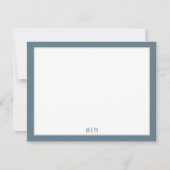 Modernes Monogramm Staubblau Mitteilungskarte (Vorderseite)