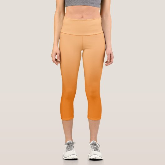 Modernes Monoton-Licht in Dunkelorange Capri Leggings (Vorderseite)