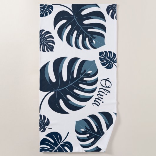 Modernes Monstera Leaf Blue & White Beach Handtuch (Vorderseite)
