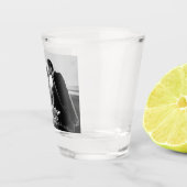 Modernes Mr. & Mrs. Newlywed Foto Custom Wedding Schnapsglas (Rechts)