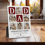 Modernes Multi Foto Grid Niedlich VATER Geschenk Fotoplatte<br><div class="desc">Erstellen Sie Ihre eigene VATER-Plakette mit dieser modernen, mehrfarbigen Gittercollage und Text. Das Design umfasst 6 Fotografien mit abgerundeten Ecken-Quadraten mit dem VATER in Bordeaux-Blöcken, die in eine beliebige Farbe geändert werden können. Der Text "World's Best Daddy" mit einem niedlichen väterlichen Zitat, das behalten oder angepasst werden kann, um es...</div>