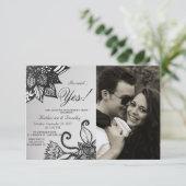 Modernes Muster aus schwarzem und weißem Blumenmus Einladung (Stehend Vorderseite)