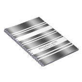 Modernes Muster aus silbergrauen und weißen Streif Notizblock (Rechte Seite)