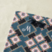 Modernes Muster für geometrische, florale Monogram Strandtuch (Beispiel)