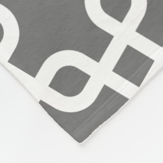 Modernes Muster mit Grau und Weiß Fleecedecke (Ecke)