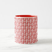 Modernes Muster XOXO Valentinstag Liebe Zweifarbige Tasse (Mittel)