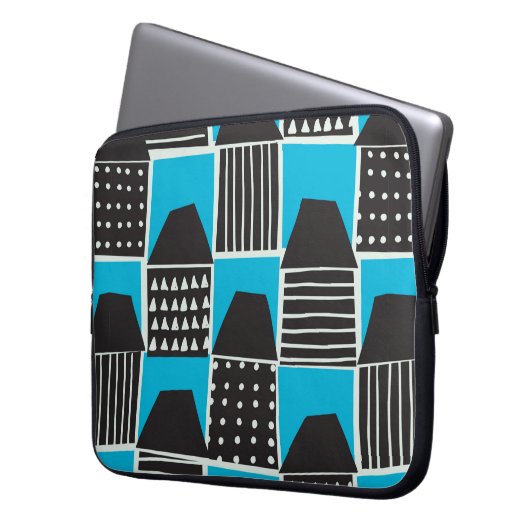 Modernes nahtloses Muster mit Häusern in Schwarz u Laptopschutzhülle (Vorderseite Links)