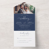 Modernes Navy Blue Elegante Chic Script Foto Hochz All In One Einladung (Innen Boden)