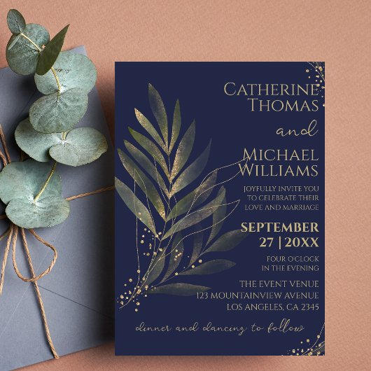 Modernes Navy Blue Gold Leaf Wedding Monogram Einladung