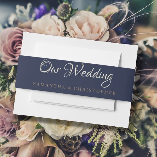 Modernes Navy Blue 'Our Wedding' Einladungsbanderole