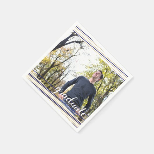 Modernes Navy & Gold Stripes Graduate Party Napkin Serviette (Ecke)