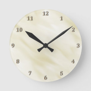 Modernes nebelhaftes Elfenbein-Pastellbad-Set Runde Wanduhr