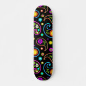 Modernes Neon-Paisley-Muster Skateboard (Vorne)