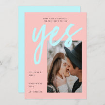 Modernes Neon Pink Mint Big Script Foto Hochzeit