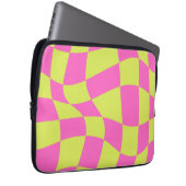 Modernes Neon Vibrany-Schachbrettmuster Gelb Laptopschutzhülle (Vorne Rechts)
