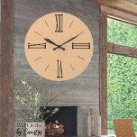 Modernes, neutrales Erröten mit römischen Zahlen Große Wanduhr<br><div class="desc">Moderner neutraler Schimmer mit römischen Zahlen.</div>