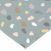 Modernes, neutrales Terrazzo-Muster Tischdecke (Schrägansicht)