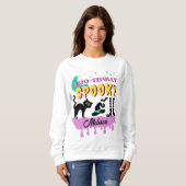 Modernes, Niedliches, booky Halloween Sweatshirt (Vorne ganz)