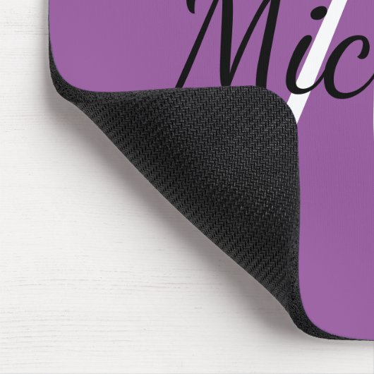 Modernes Niedliches Monogramm Initial + Name Lila  Mousepad (Ecke)
