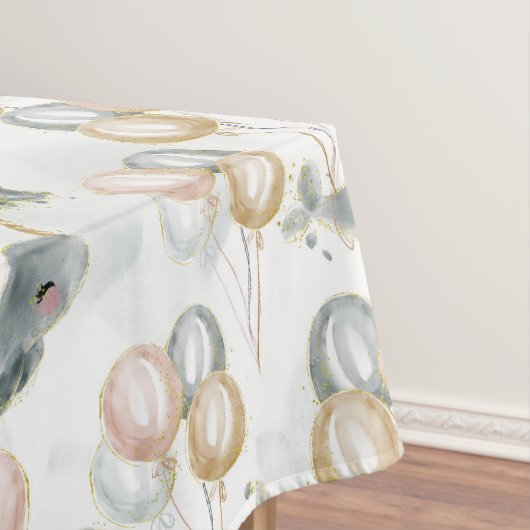 Modernes Niedliches Pastel Whimsical Whale Ballon Tischdecke (Beispiel)