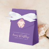 Modernes Niedliches und sonniges Lila Pastell am e Geschenkschachtel