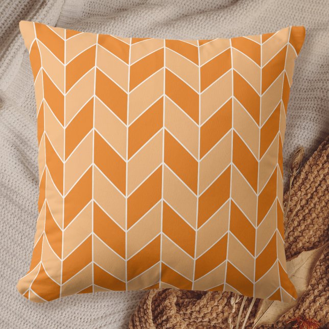 Modernes Orange Peach Herringbone Zickzack Muster Kissen (Von Creator hochgeladen)
