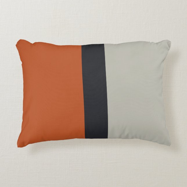 Modernes Orange Red Silver Gray Strip Muster Zierkissen (Vorderseite)