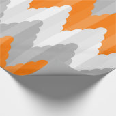 Modernes orange und graues Zickzack gestreiftes Geschenkpapier (Ecke)