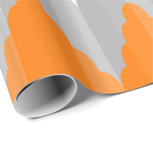 Modernes orange und graues Zickzack gestreiftes Geschenkpapier (Rolleneckpunkt)