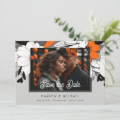 Modernes orangefarbenes Foto Save the Date Einladung (Stehend Vorderseite)