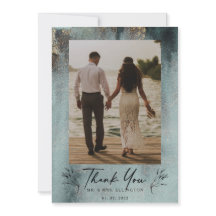 Modernes Ozeanwasser mit Gold-Foto